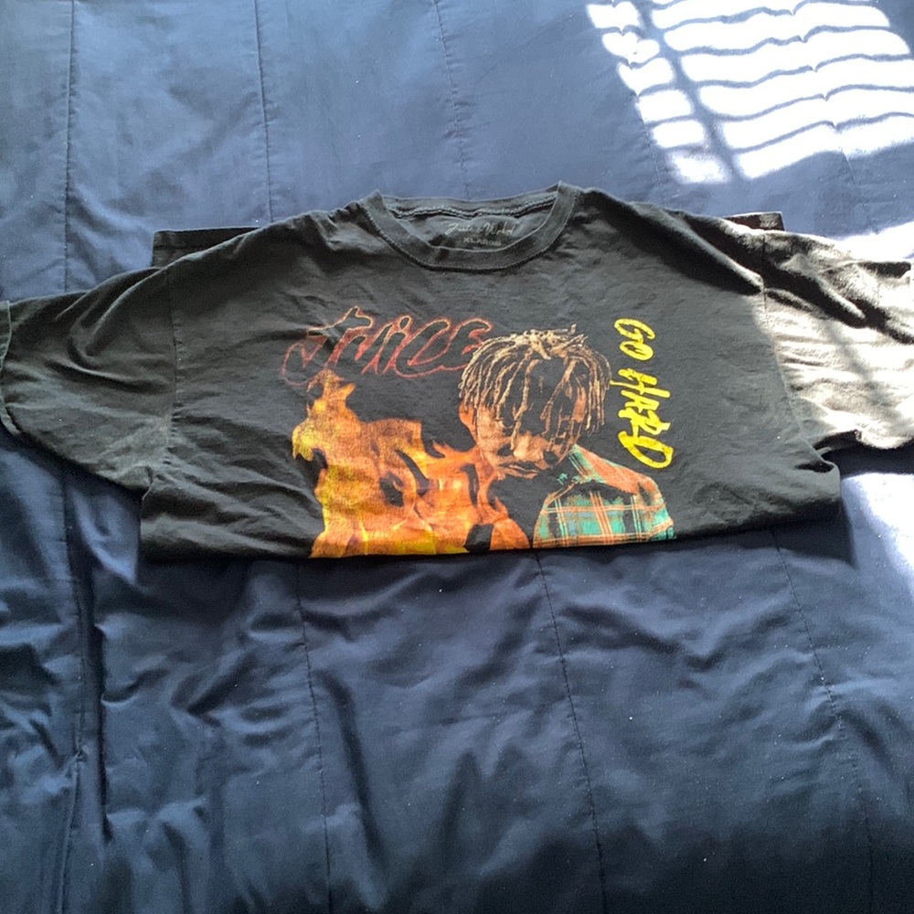 Mens Juice WRLD graphic shirt